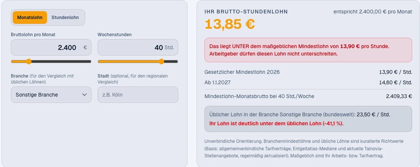 Junger Mitarbeiter prüft seine Arbeitszeiten neben einem ausgedruckten Wochenplan